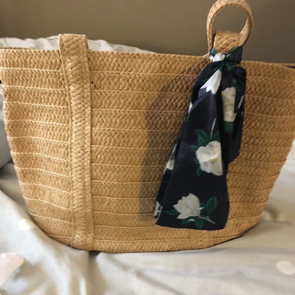 Straw bag